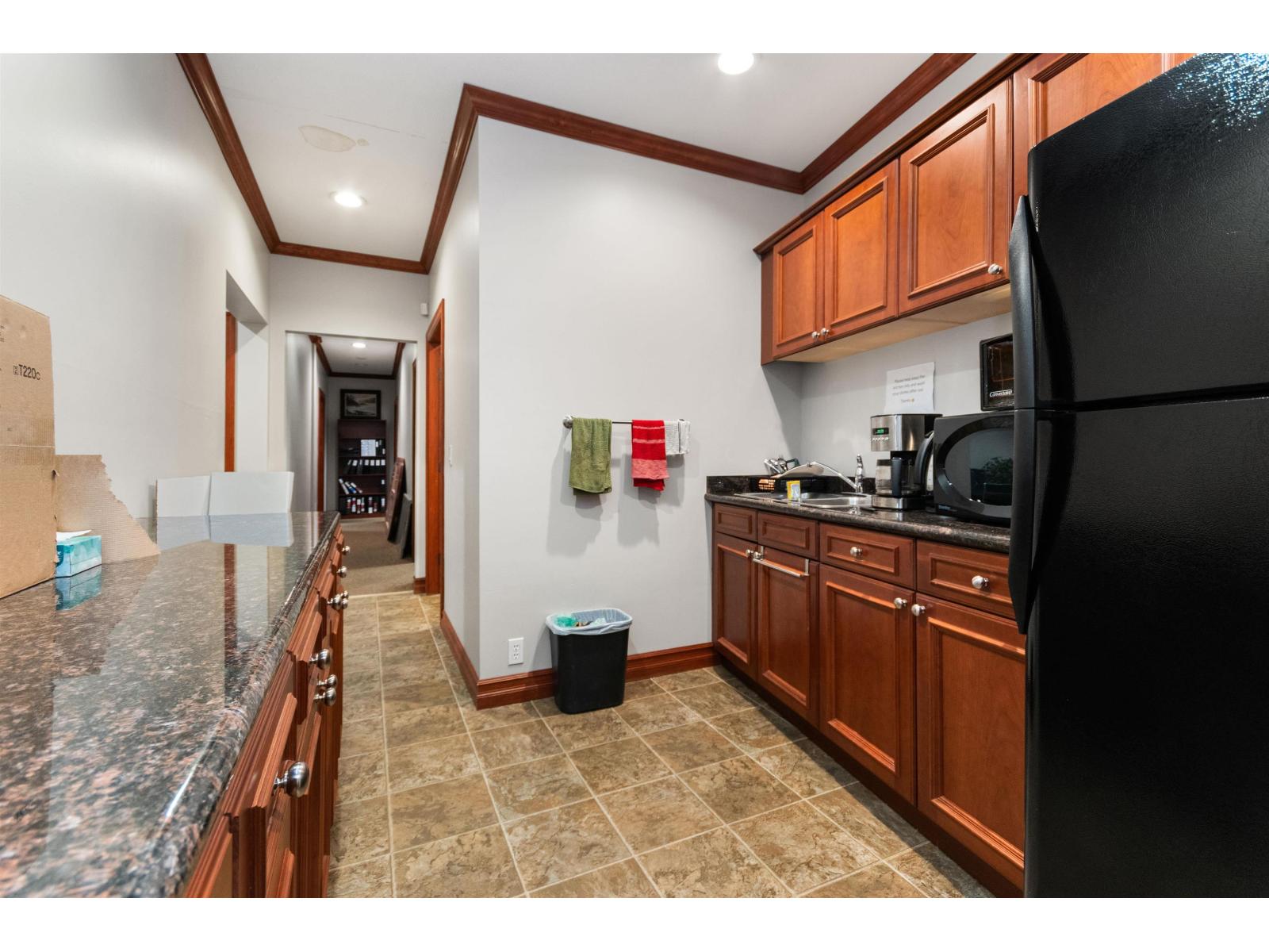 45991 Airport Road, Chilliwack Proper South, Chilliwack, British Columbia  V2P 1A3 - Photo 27 - C8075845