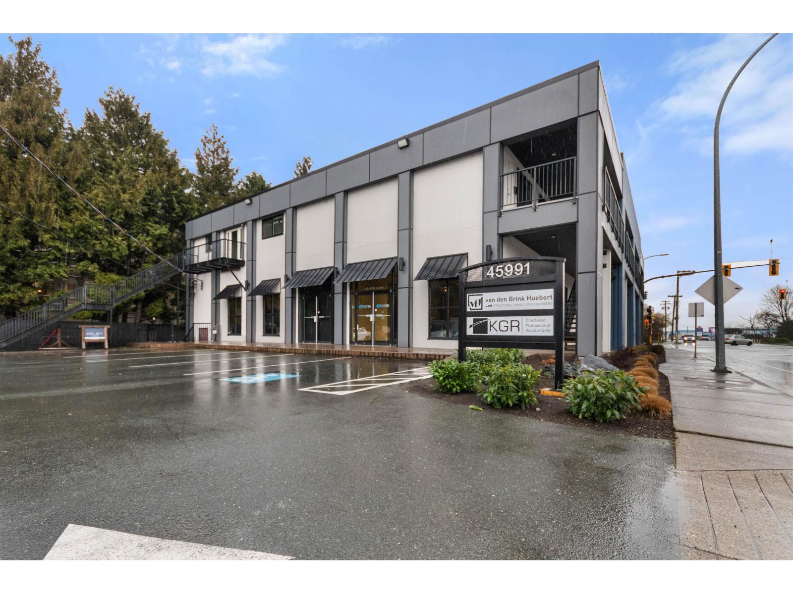 45991 Airport Road, Chilliwack Proper South, Chilliwack, British Columbia  V2P 1A3 - Photo 3 - C8075845
