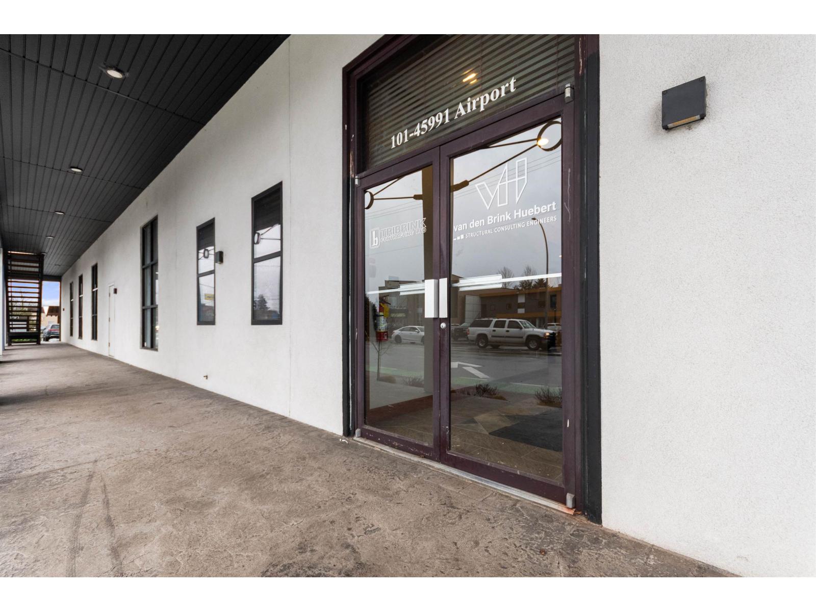 45991 Airport Road, Chilliwack Proper South, Chilliwack, British Columbia  V2P 1A3 - Photo 7 - C8075845