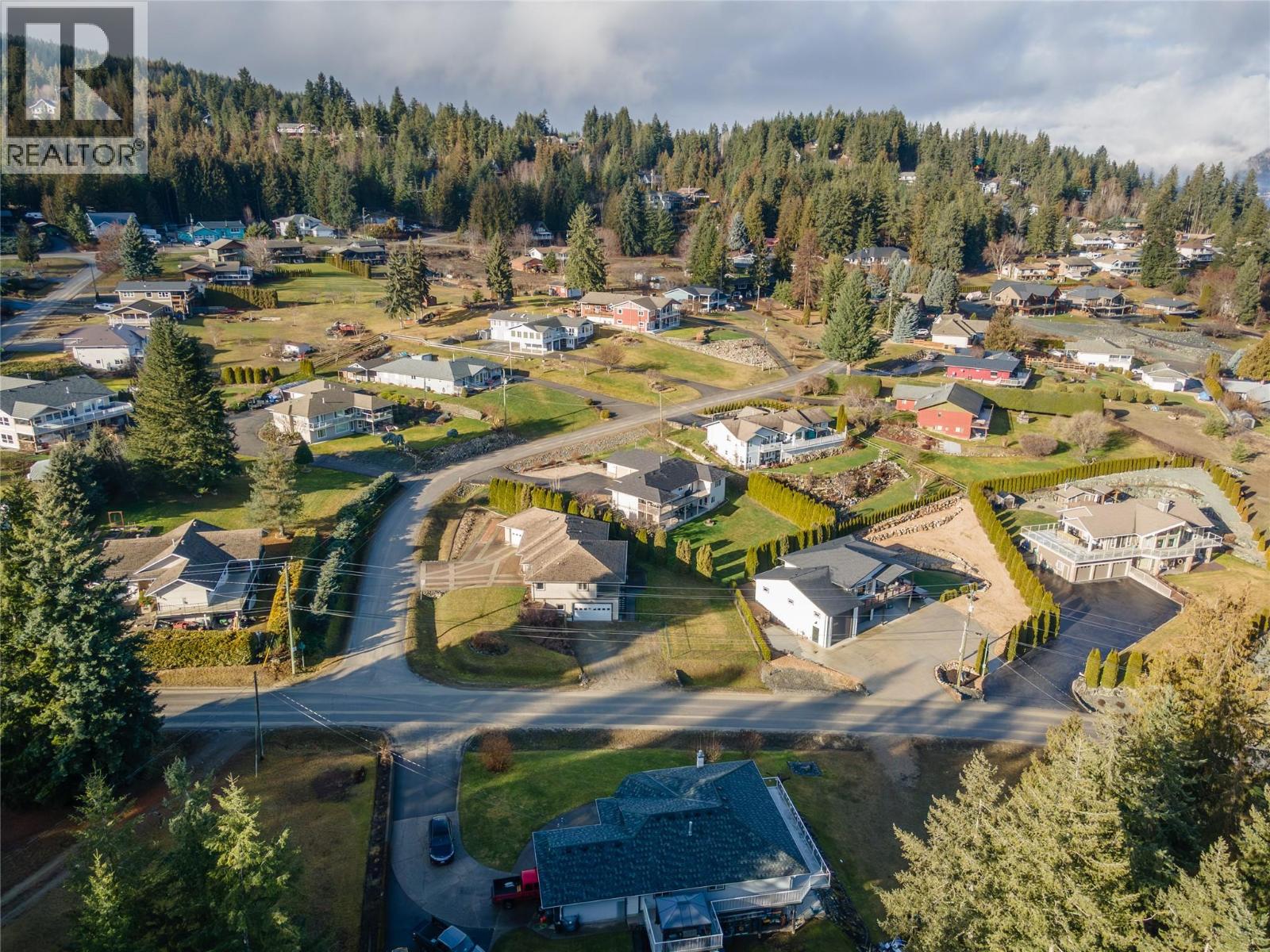 2483 Marine Place, Blind Bay, British Columbia  V0E 1H1 - Photo 11 - 10375705