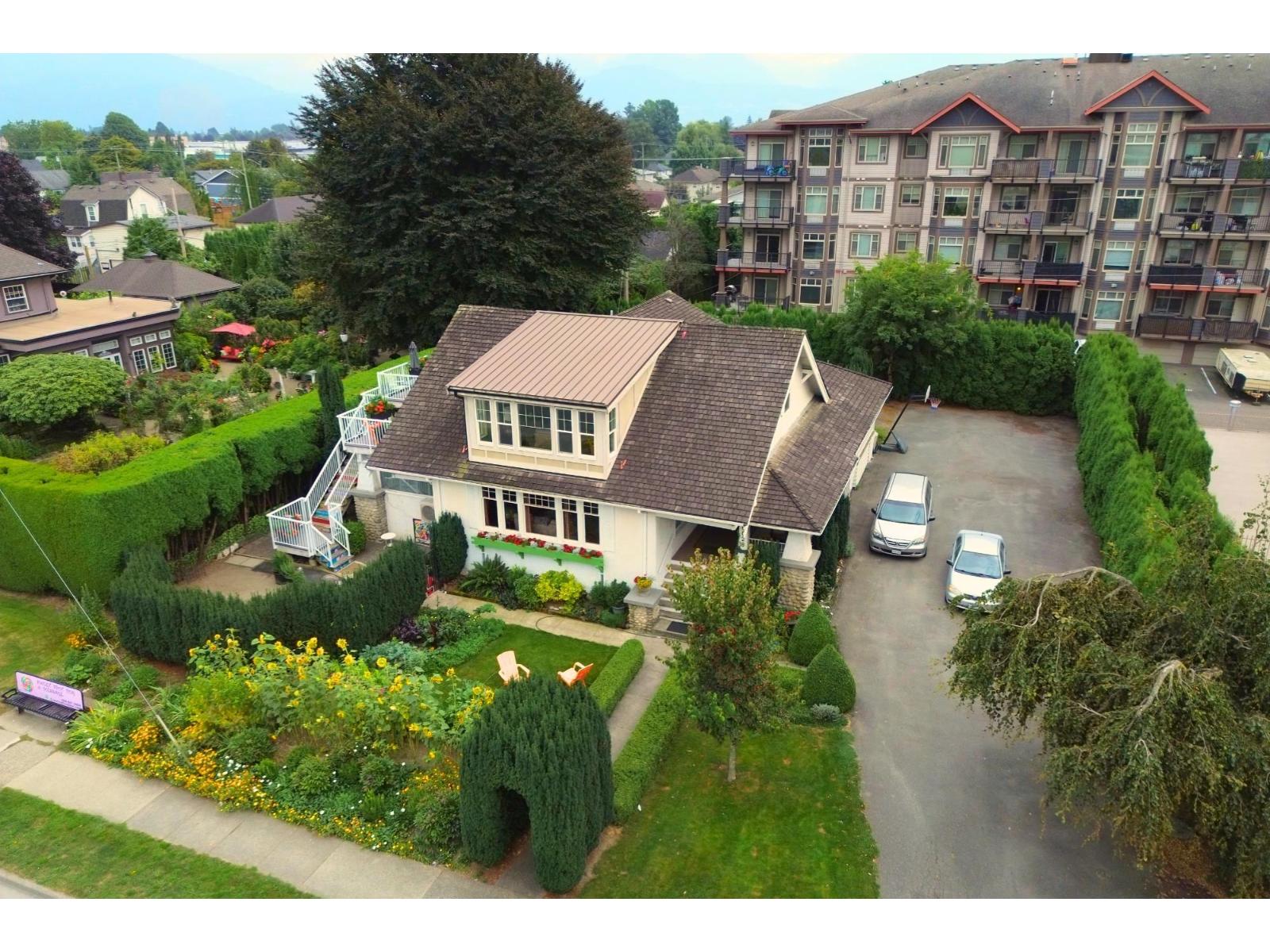 46028 First Avenue, Chilliwack Downtown, Chilliwack, British Columbia V2P 1W1 - Photo 1 - R3089717