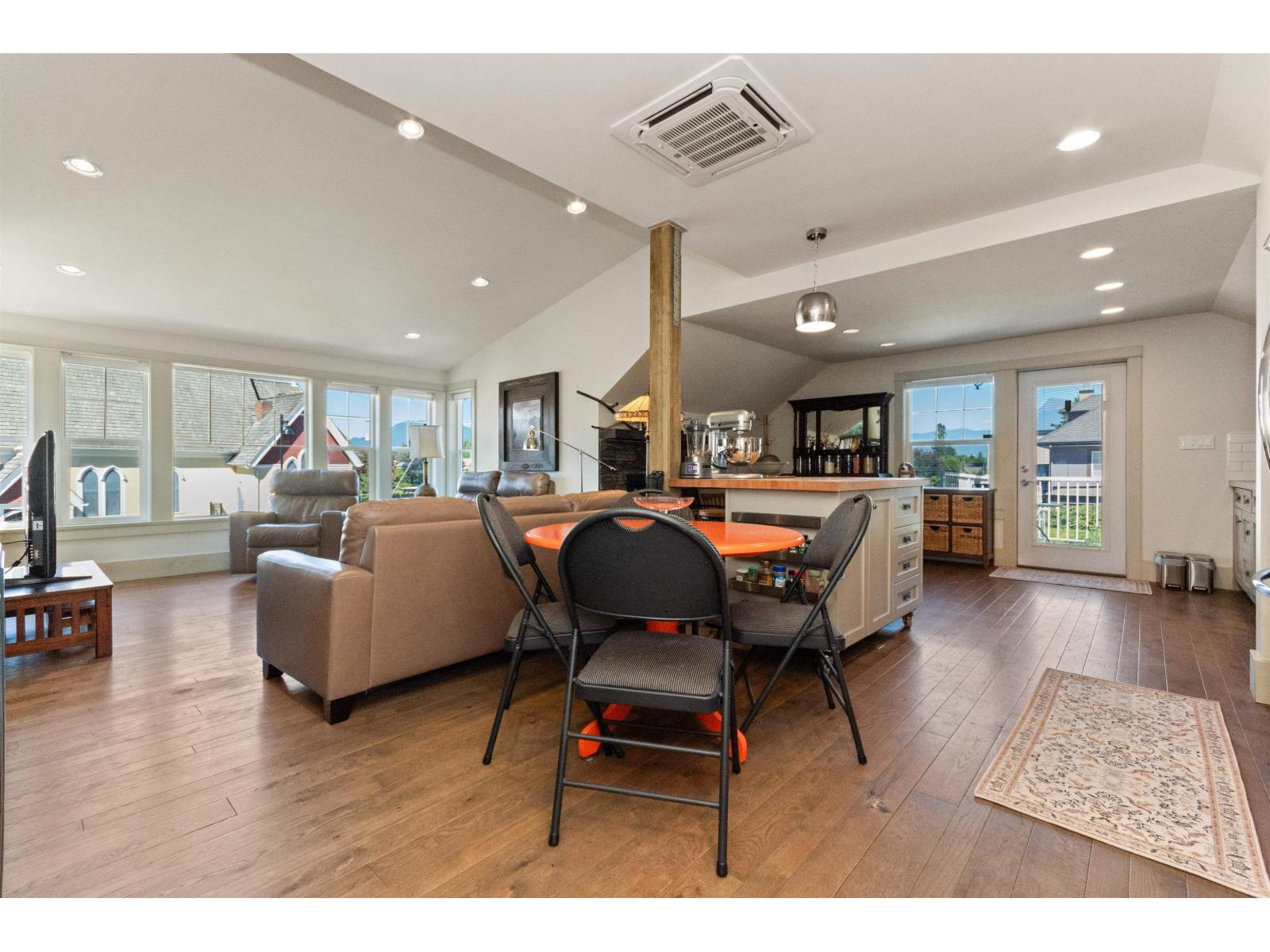 46028 First Avenue, Chilliwack Downtown, Chilliwack, British Columbia V2P 1W1 - Photo 25 - R3089717