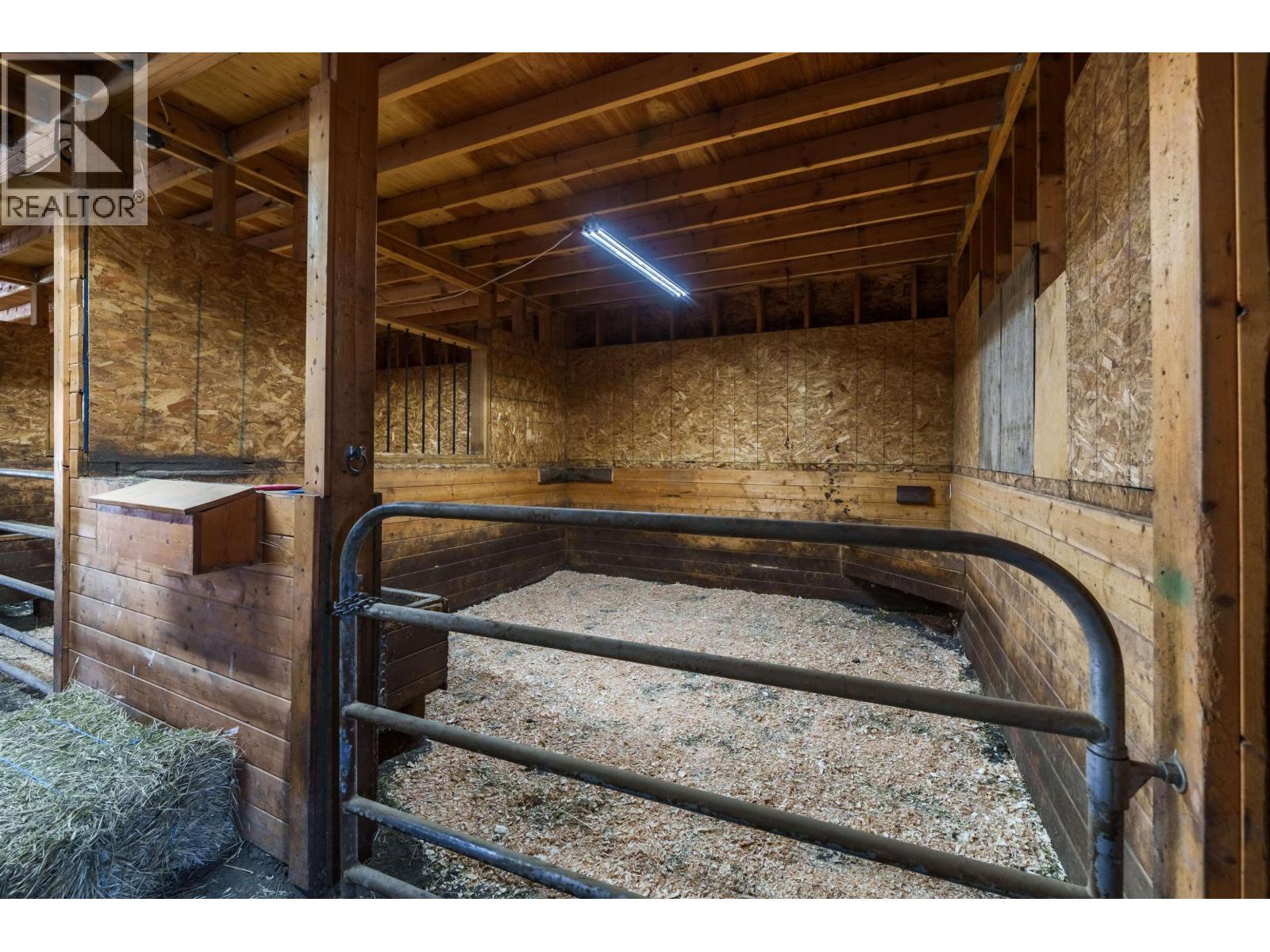 7181 W Sheridan Lake Road, Lone Butte, British Columbia  V0K 1X1 - Photo 14 - R3097861