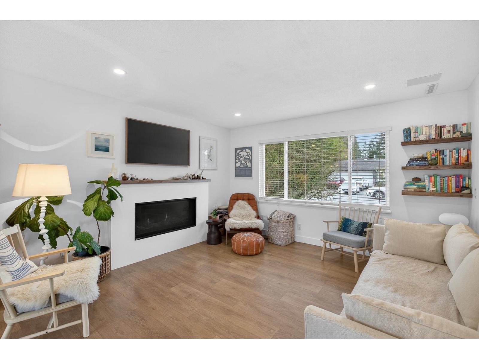 4428 203 Street, Langley, British Columbia  V3A 6P7 - Photo 4 - R3099661