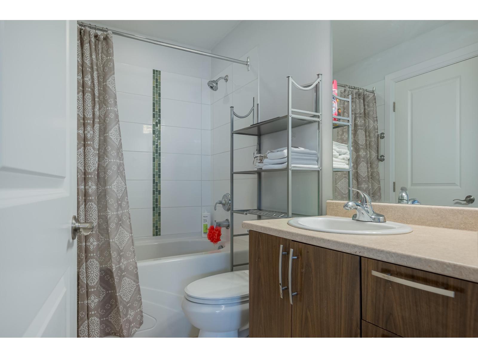 304 45530 Market Way, Garrison Crossing, Chilliwack, British Columbia  V2R 0M5 - Photo 14 - R3104227