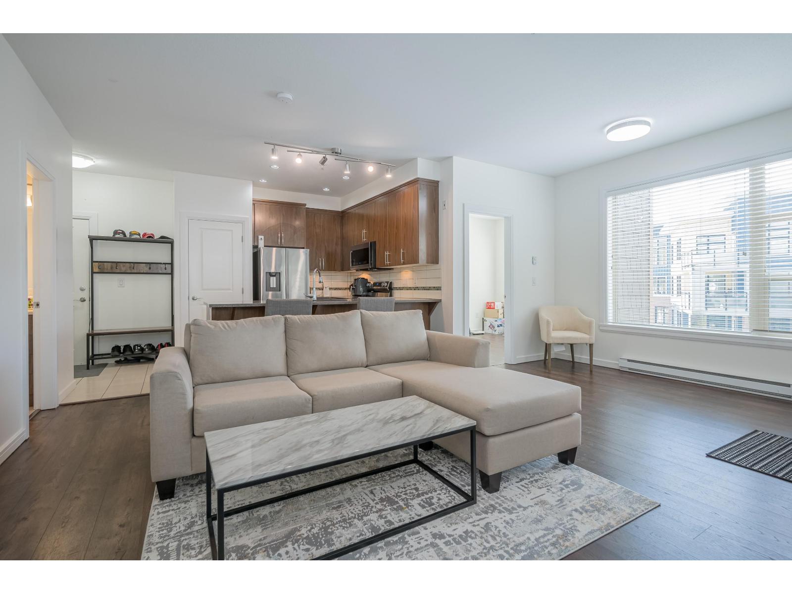 304 45530 Market Way, Garrison Crossing, Chilliwack, British Columbia  V2R 0M5 - Photo 6 - R3104227