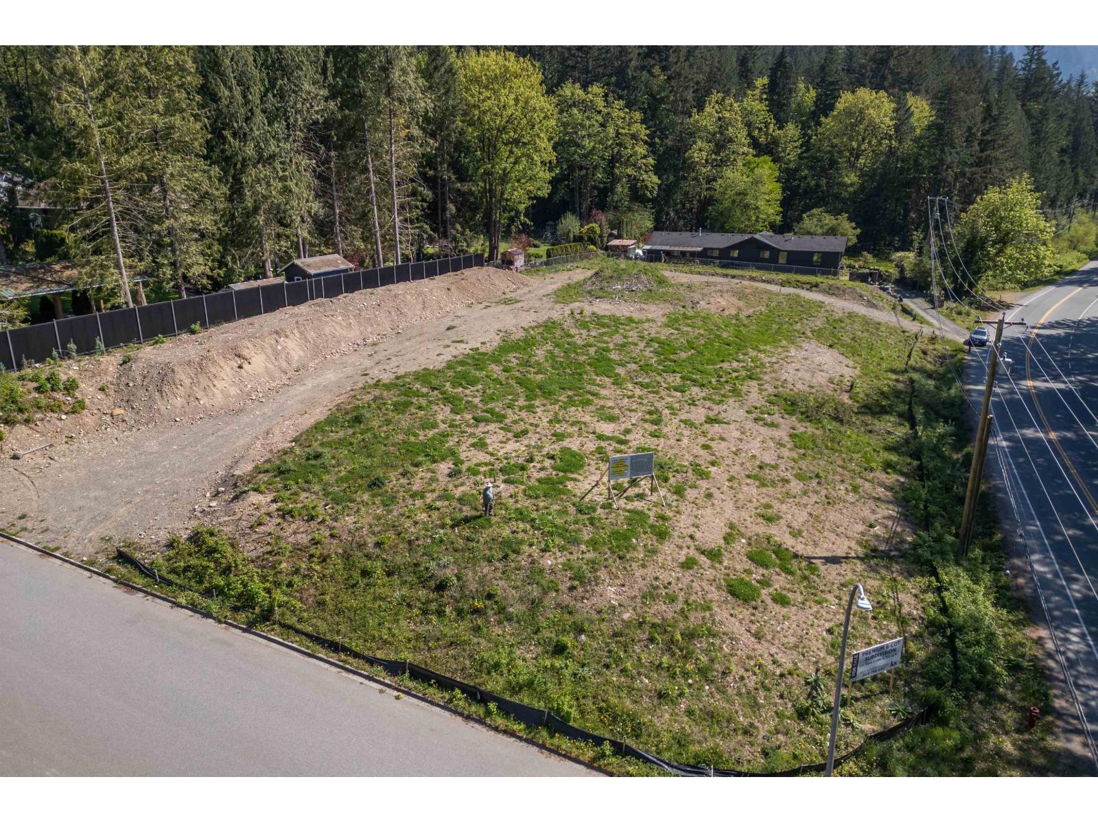 3636 Columbia Valley Road, Cultus Lake North, Cultus Lake, British Columbia V2R 5A3 - Photo 3 - R3115798