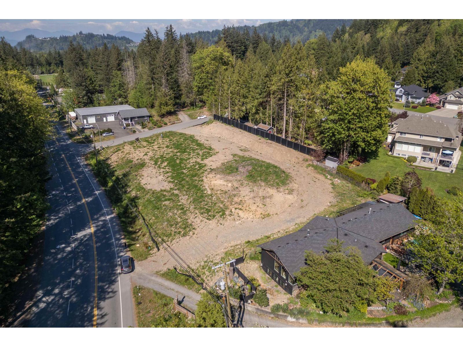 3636 Columbia Valley Road, Cultus Lake North, Cultus Lake, British Columbia V2R 5A3 - Photo 4 - R3115798