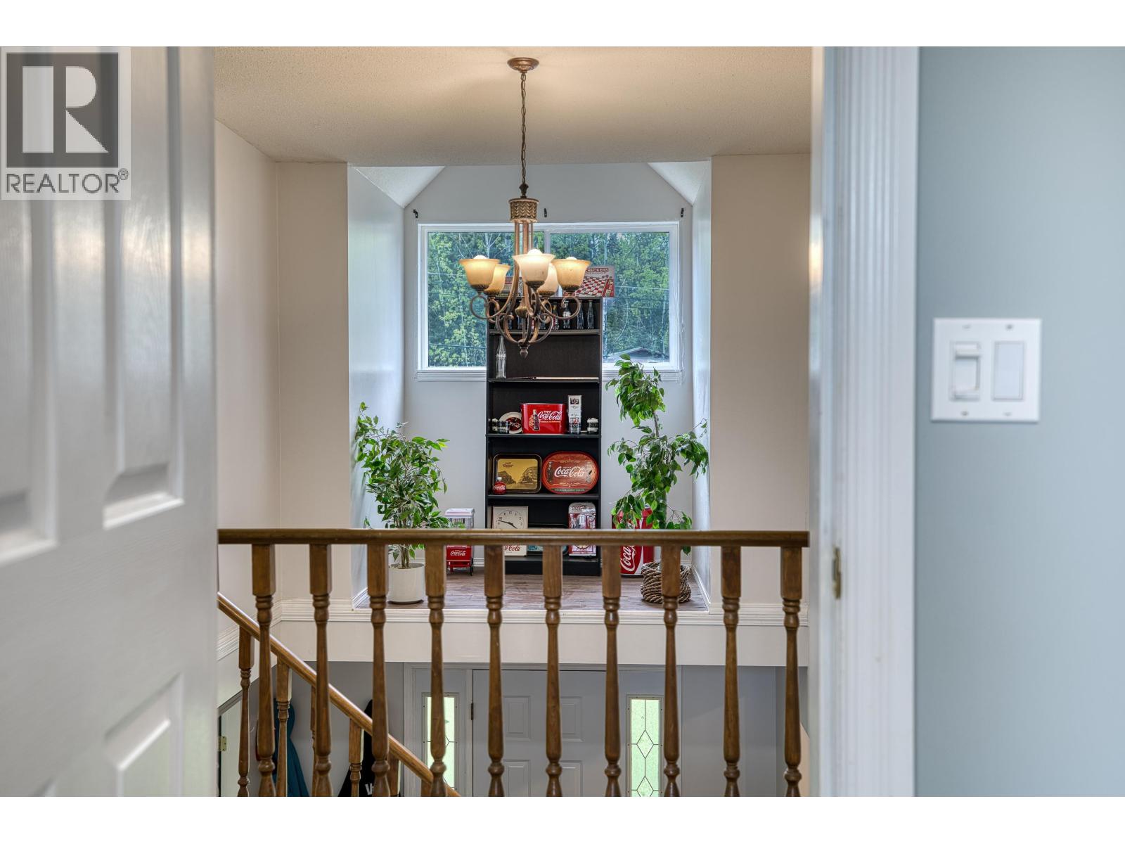 6341 Wolfe Road, 100 Mile House, British Columbia  V0K 2E3 - Photo 14 - R3120934