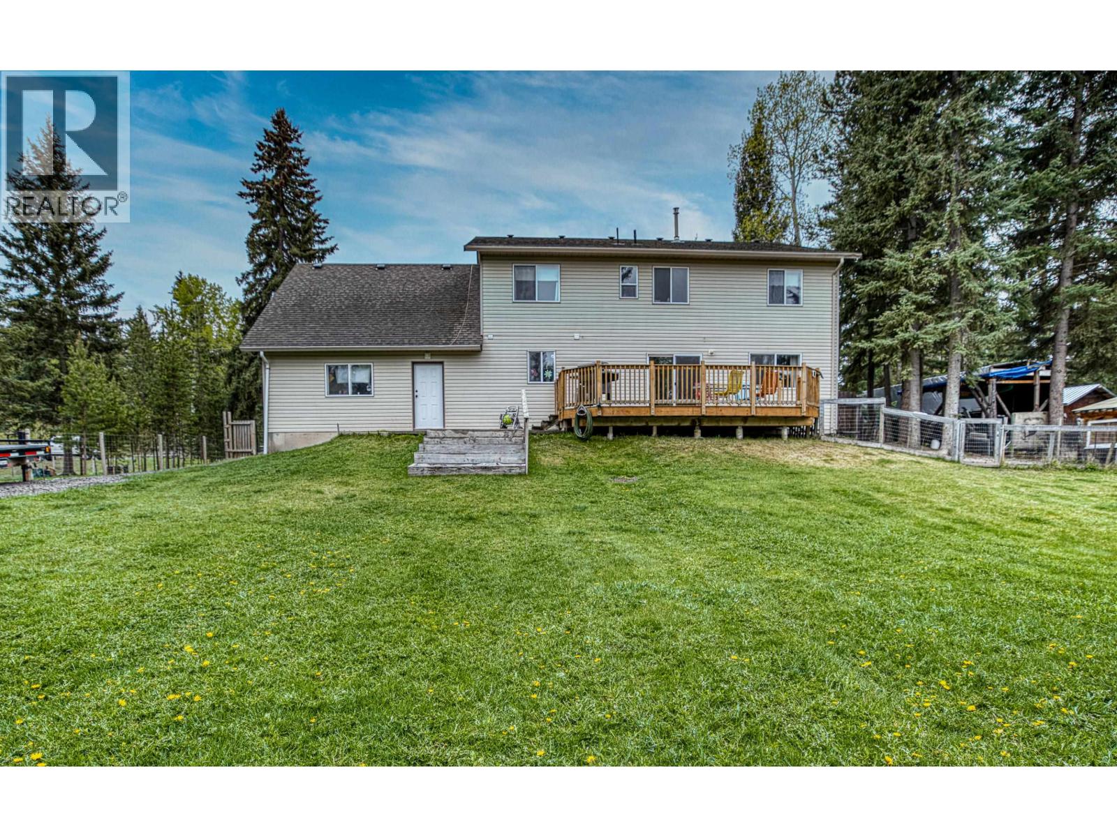6341 Wolfe Road, 100 Mile House, British Columbia  V0K 2E3 - Photo 5 - R3120934
