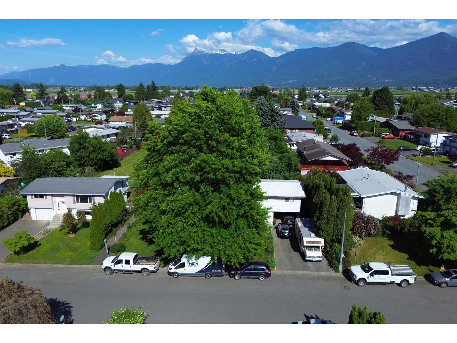 8708 Cornwall Crescent, Chilliwack Proper South, Chilliwack, British Columbia V2P 7E6 - Photo 2 - R3126645
