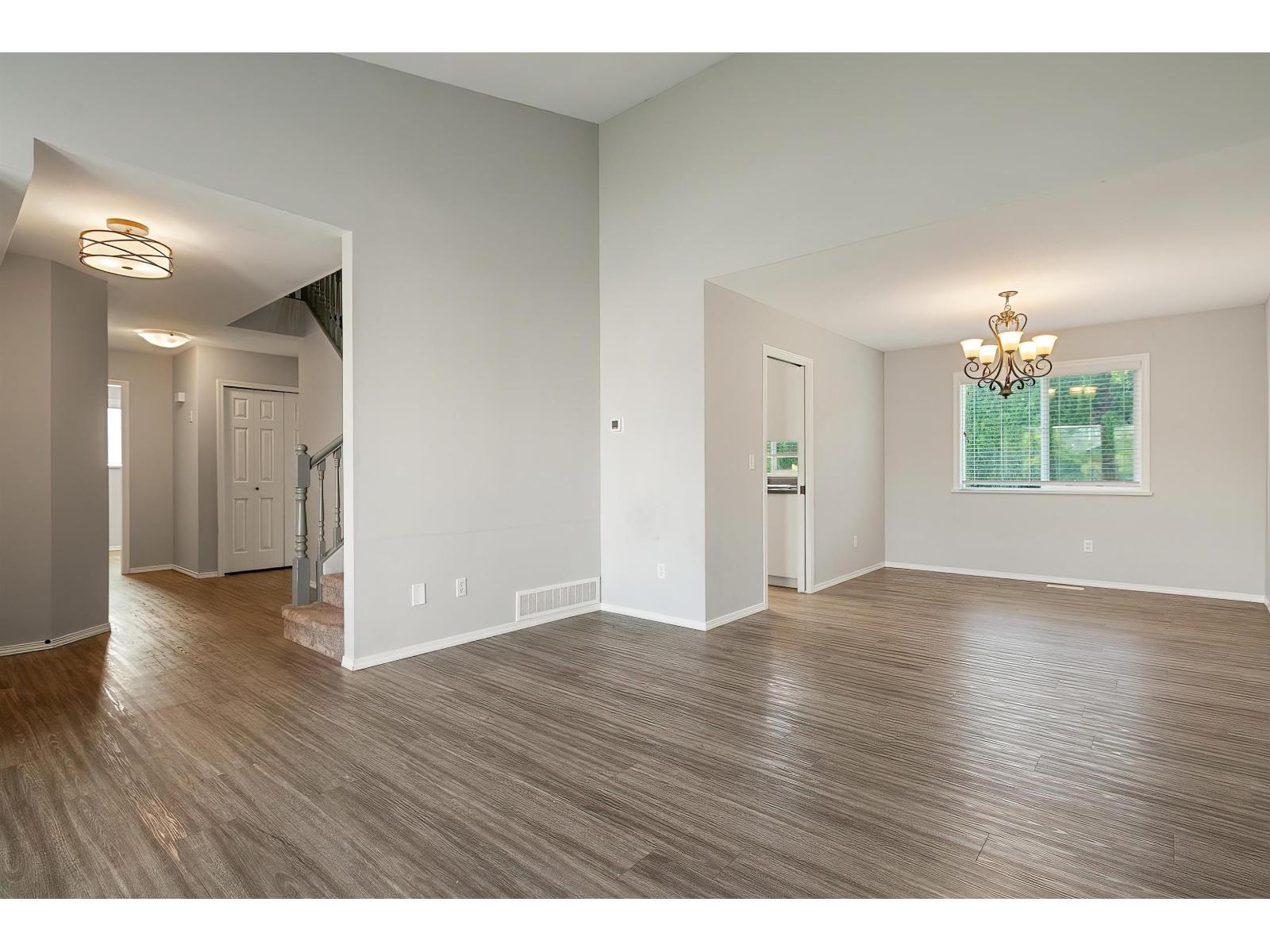 7665 Sapphire Drive, Sardis West Vedder, Chilliwack, British Columbia  V2R 3A7 - Photo 10 - R3130555