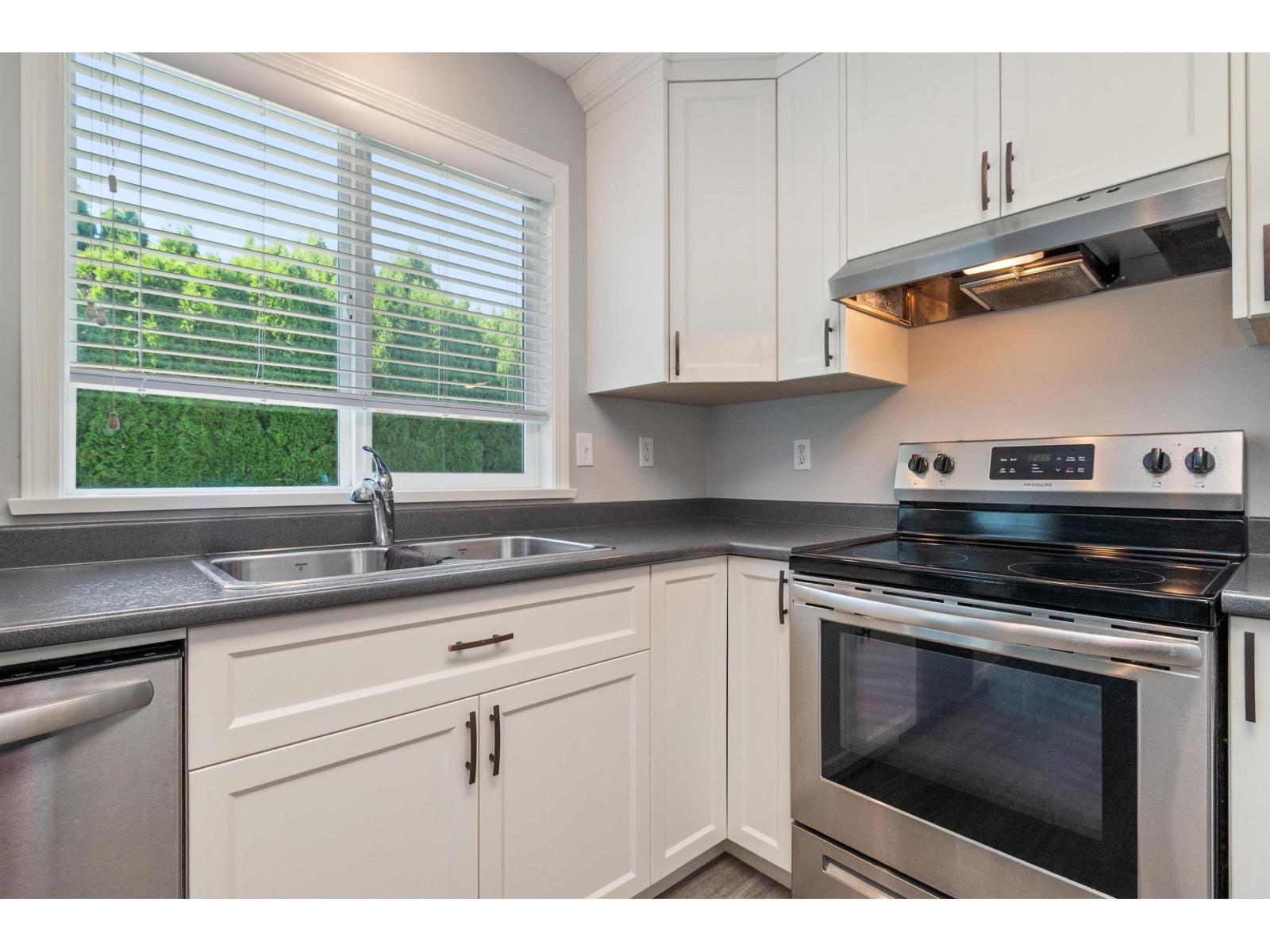 7665 Sapphire Drive, Sardis West Vedder, Chilliwack, British Columbia  V2R 3A7 - Photo 15 - R3130555