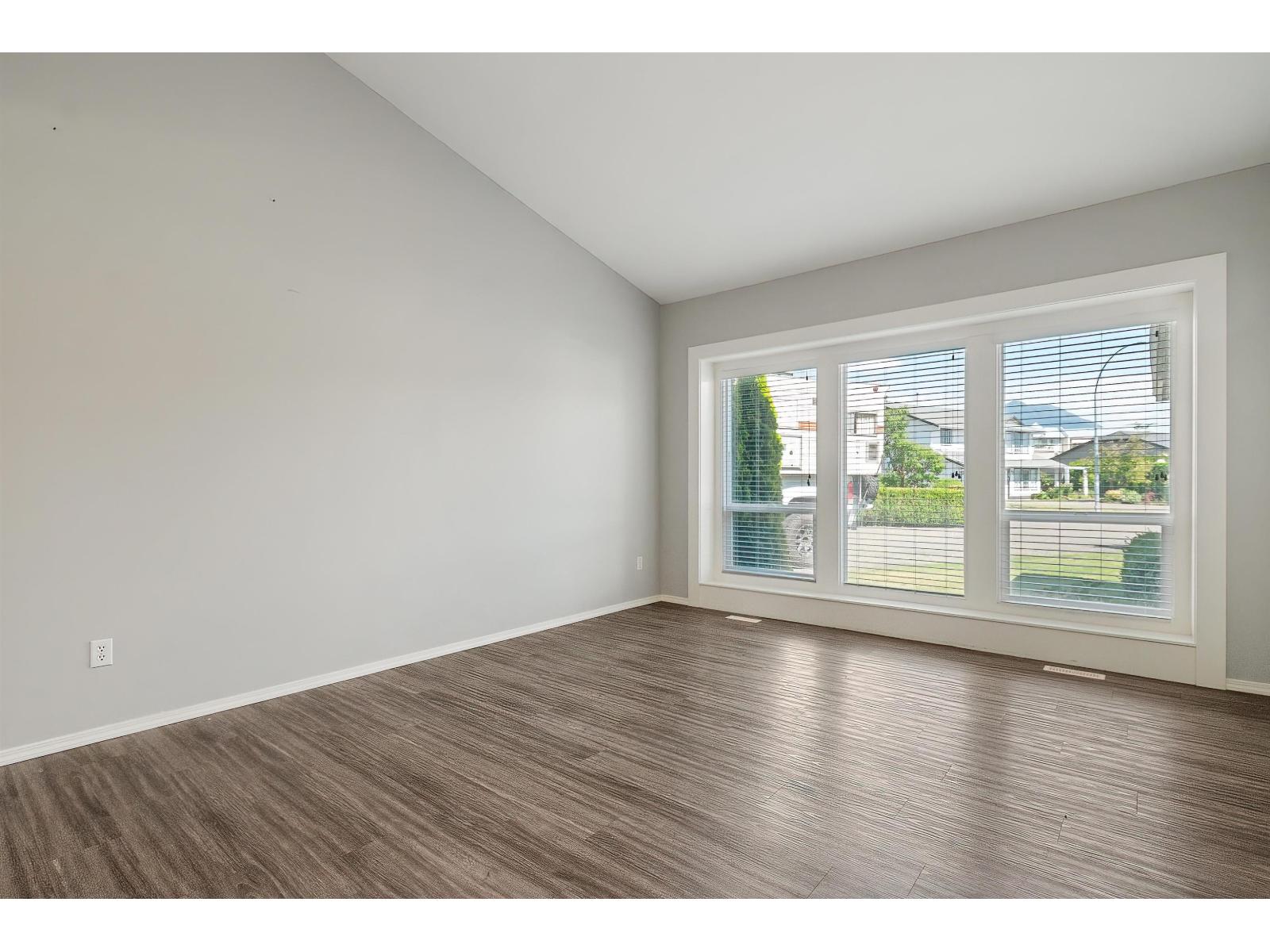 7665 Sapphire Drive, Sardis West Vedder, Chilliwack, British Columbia  V2R 3A7 - Photo 6 - R3130555