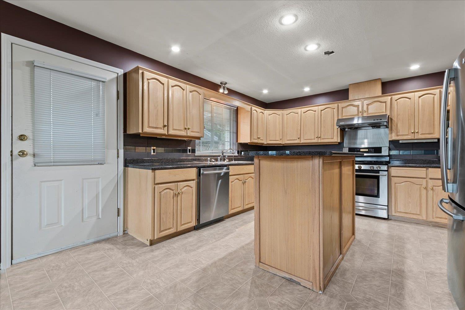 34175 Old Yale Road, Abbotsford, British Columbia V2S 2K6 - Photo 11 - R3130056