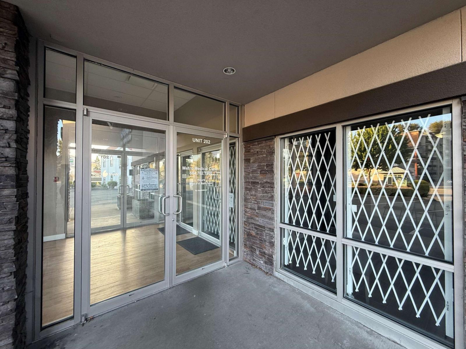 202 45610 Yale Road, Chilliwack Proper South, Chilliwack, British Columbia  V2P 2N2 - Photo 3 - C8079765