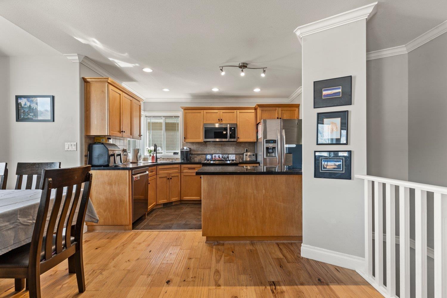 46017 Sherwood Drive, Promontory, Chilliwack, British Columbia  V2R 5R2 - Photo 12 - R3138941