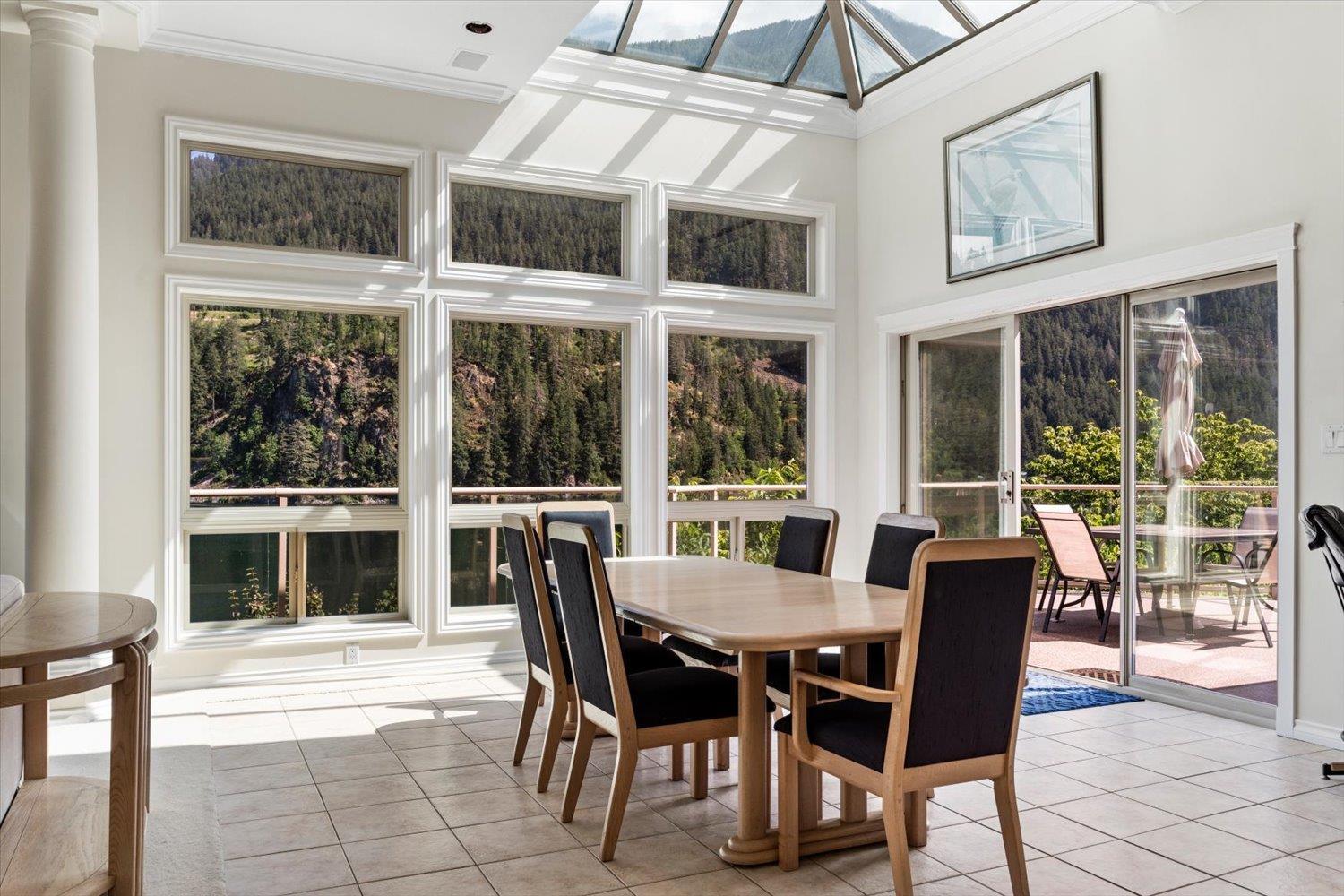 21313 Lakeview Crescent, Kawkawa Lake, Hope, British Columbia  V0X 1L1 - Photo 11 - R3141112