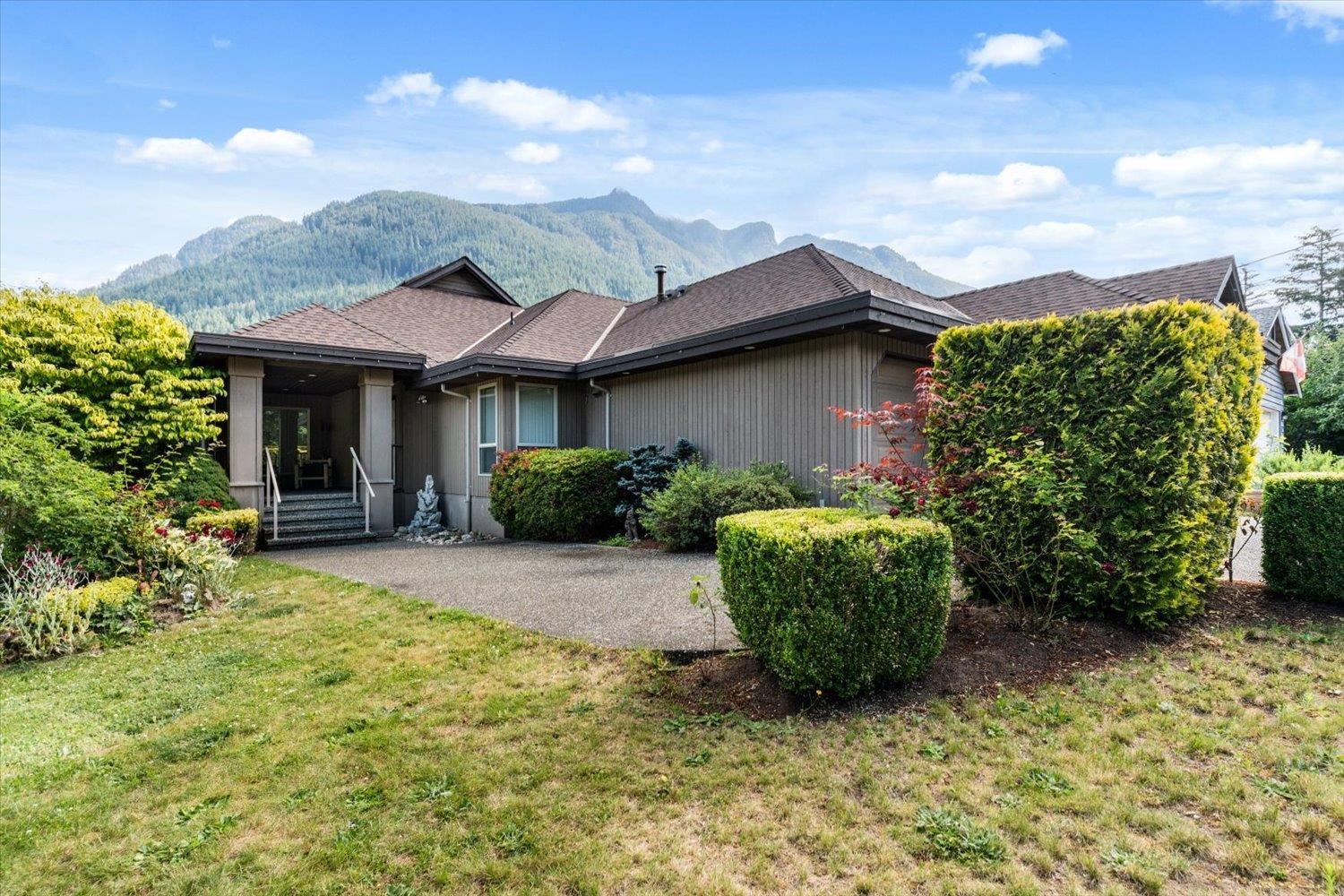 21313 Lakeview Crescent, Kawkawa Lake, Hope, British Columbia  V0X 1L1 - Photo 3 - R3141112