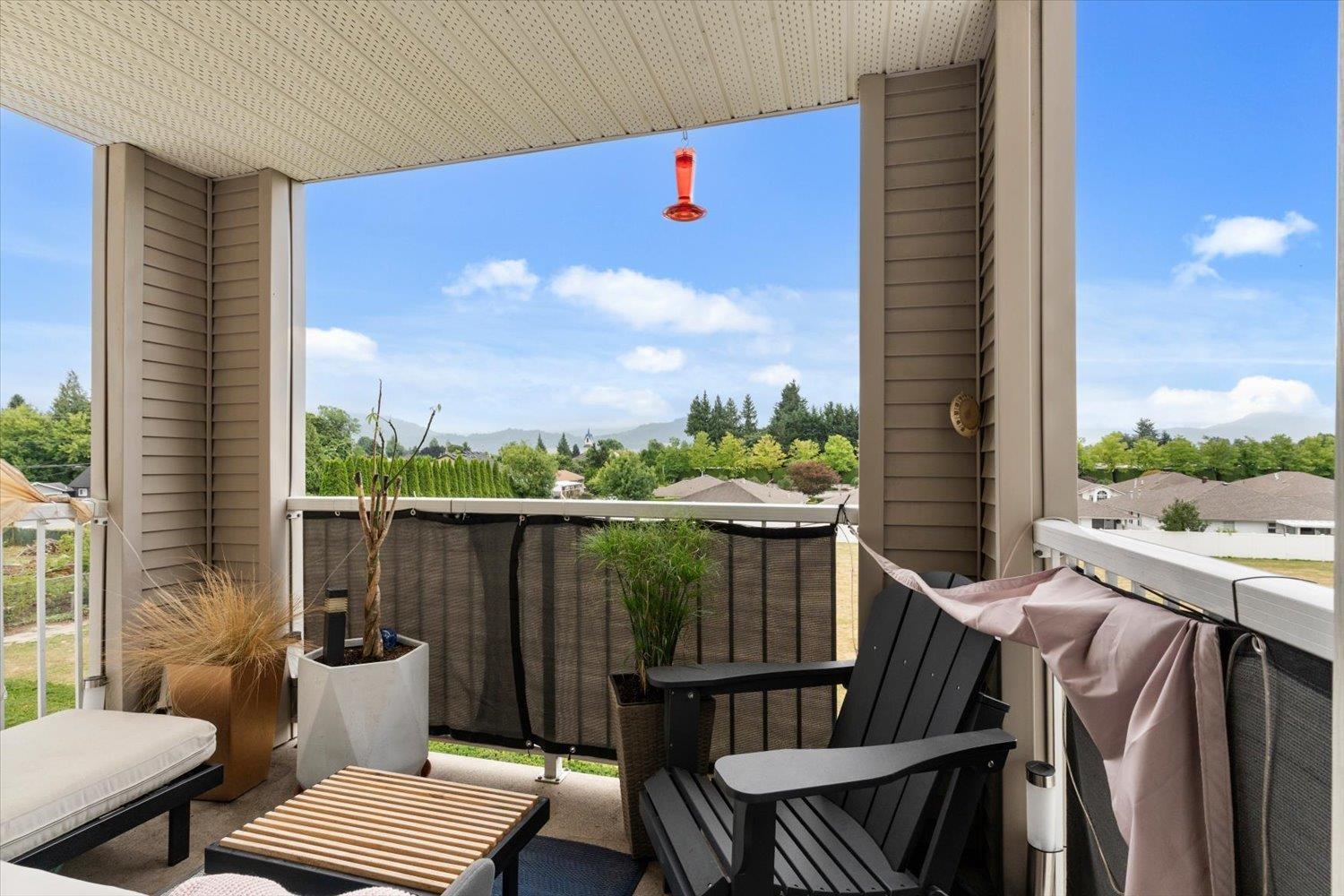 305 9165 Broadway Street, Chilliwack Proper East, Chilliwack, British Columbia  V2P 7Z8 - Photo 2 - R3137501