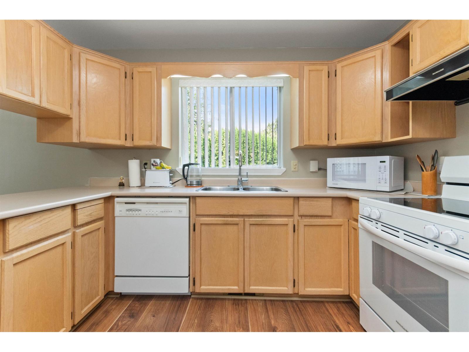 7019 Wiltshire Street, Sardis West Vedder, Chilliwack, British Columbia  V2R 2S9 - Photo 12 - R3148434