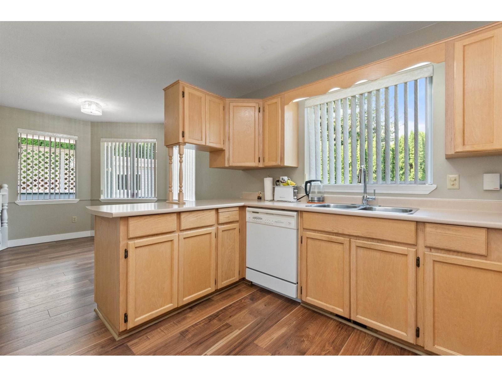 7019 Wiltshire Street, Sardis West Vedder, Chilliwack, British Columbia  V2R 2S9 - Photo 14 - R3148434