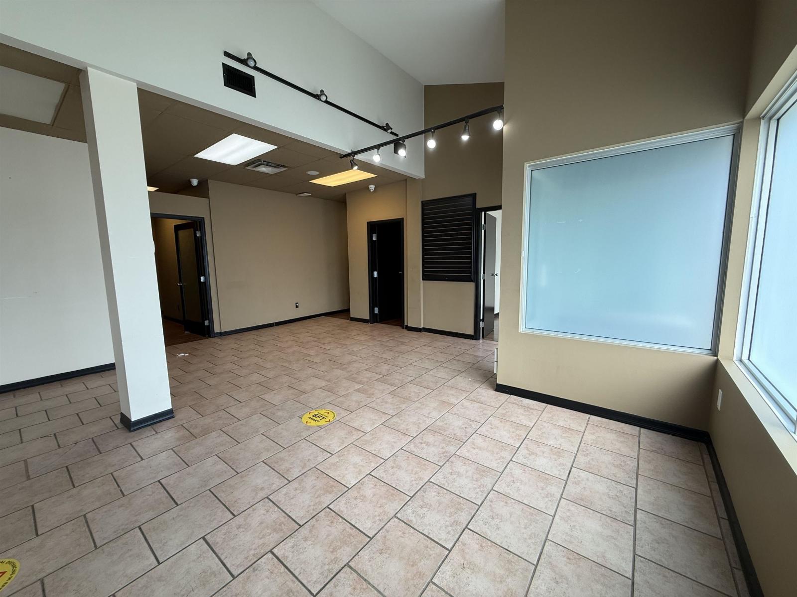 103 2359 Clearbrook Road, Abbotsford, British Columbia  V2T 2X6 - Photo 3 - C8080836