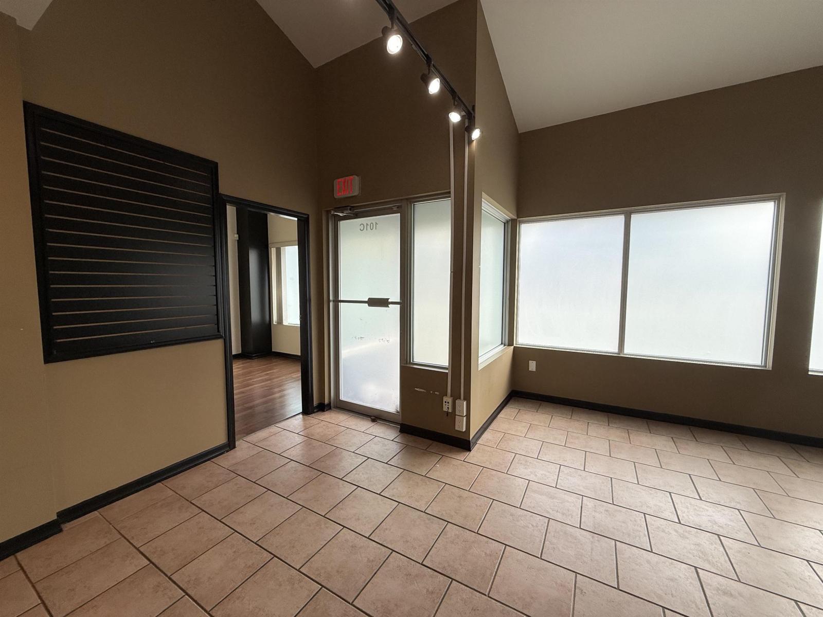103 2359 Clearbrook Road, Abbotsford, British Columbia  V2T 2X6 - Photo 4 - C8080836