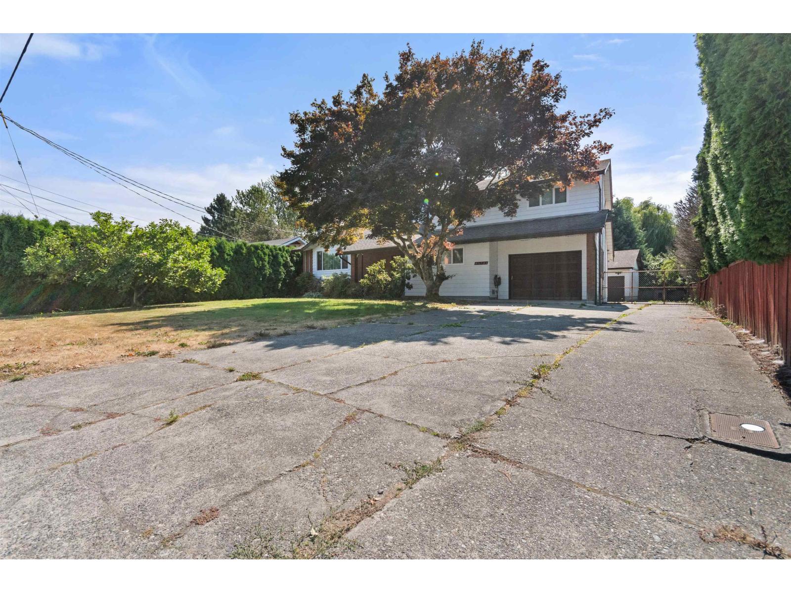 46194 Greenwood Drive, Sardis East Vedder, Chilliwack, British Columbia  V2R 4C8 - Photo 2 - R3154871