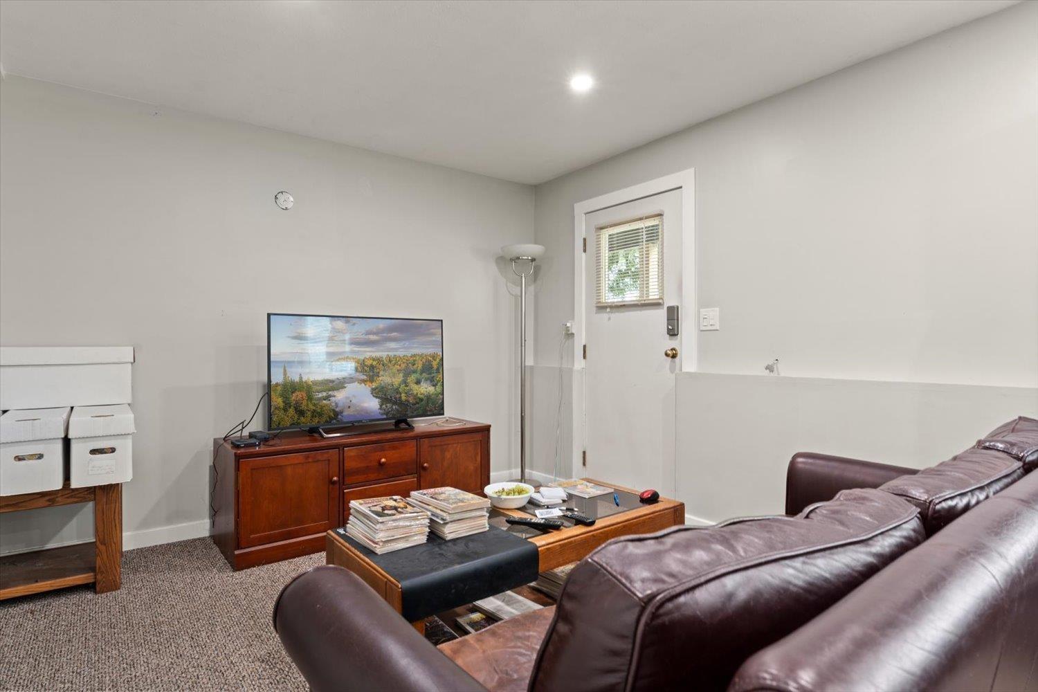 34870 Cassiar Court, Abbotsford, British Columbia  V2S 7G9 - Photo 5 - R3154971