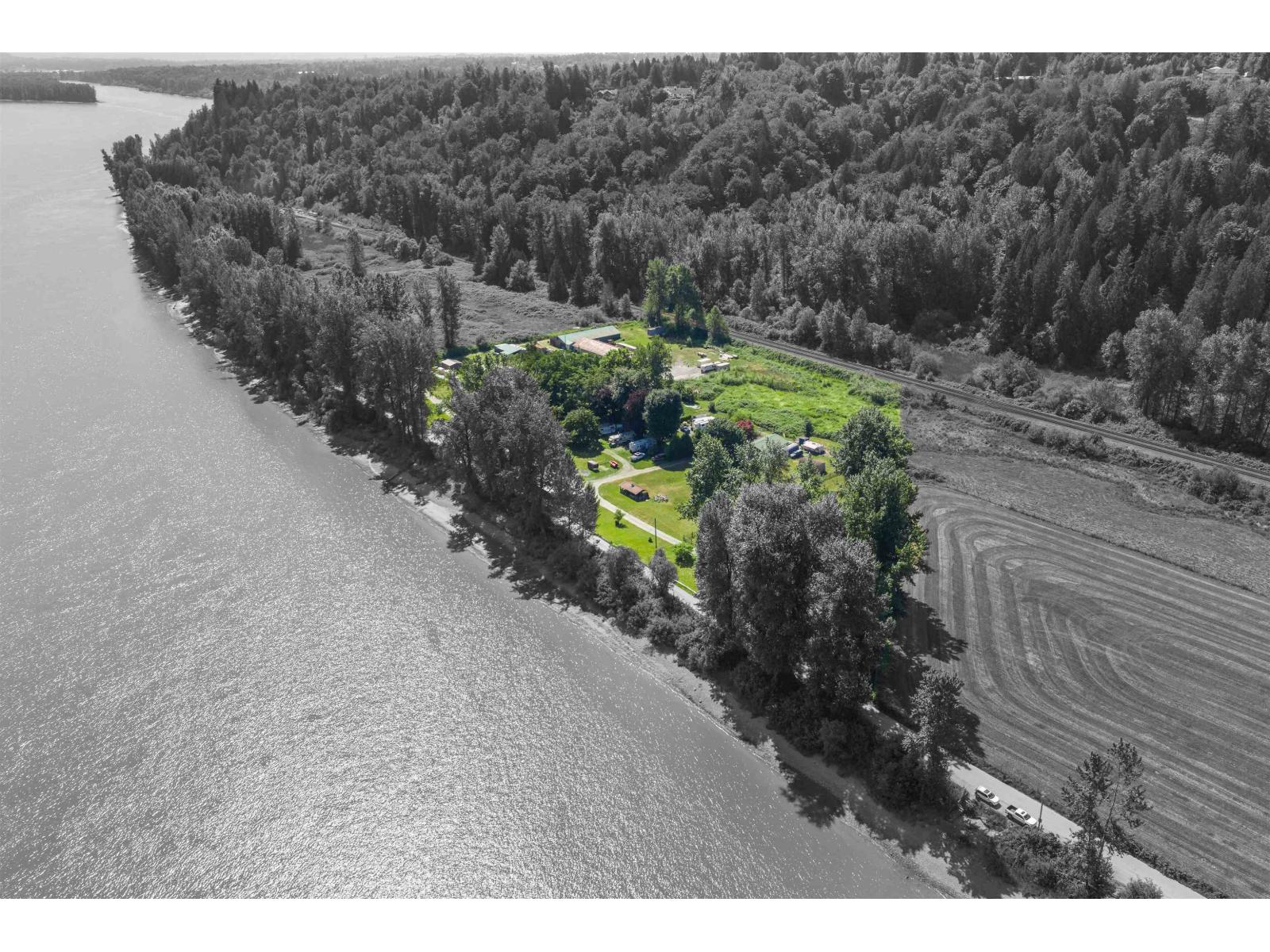 29464 River Road, Abbotsford, British Columbia  V4X 2H2 - Photo 6 - C8081201