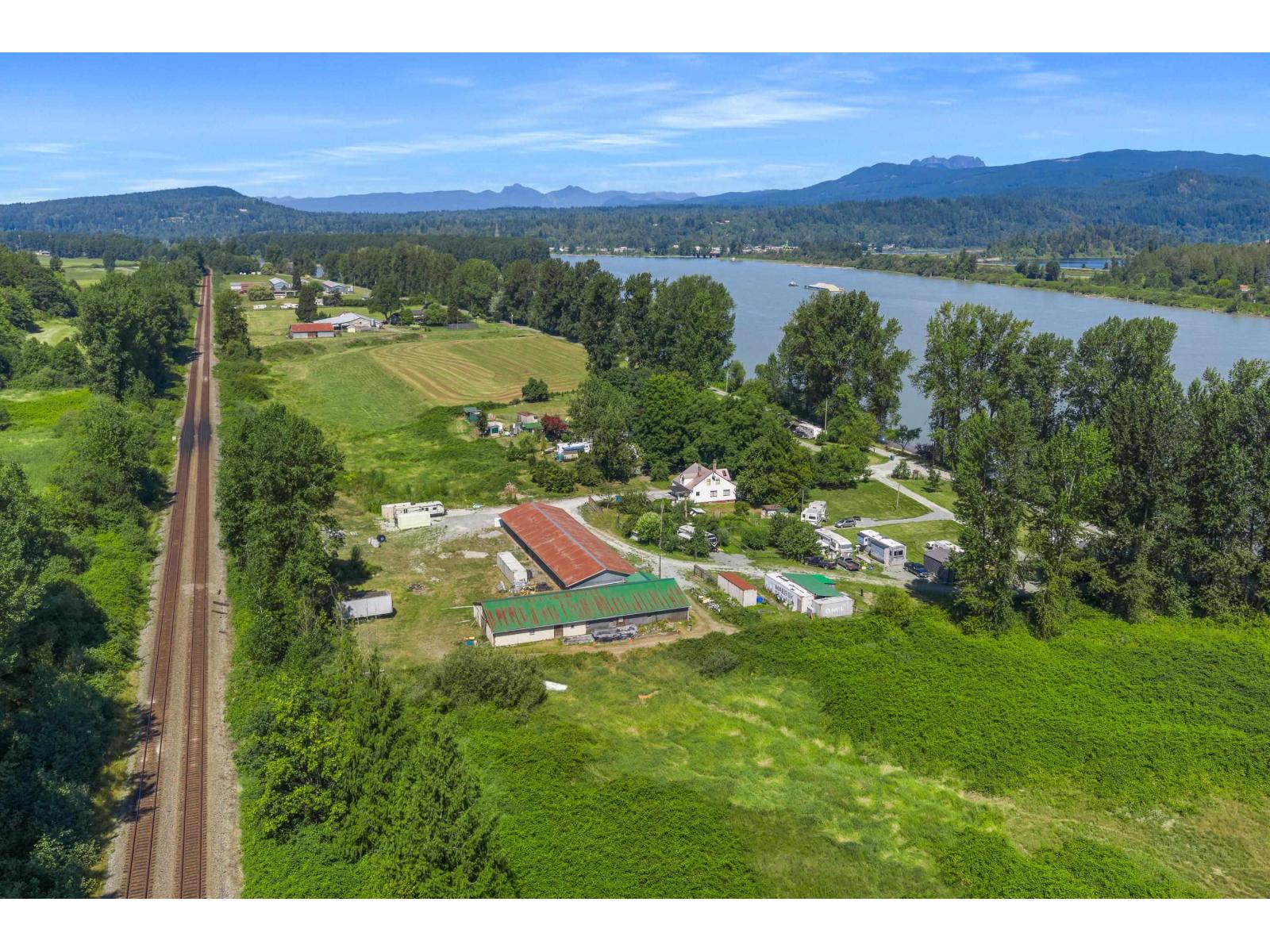 29464 River Road, Abbotsford, British Columbia V4X 2H2 - Photo 3 - R3155056