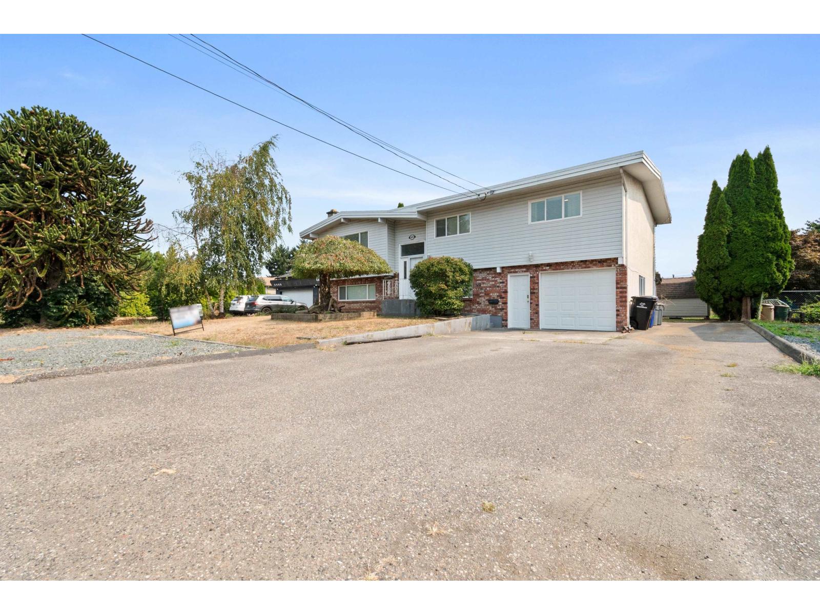6890 Centennial Drive, Sardis East Vedder, Chilliwack, British Columbia V2R 1J7 - Photo 2 - R3156425