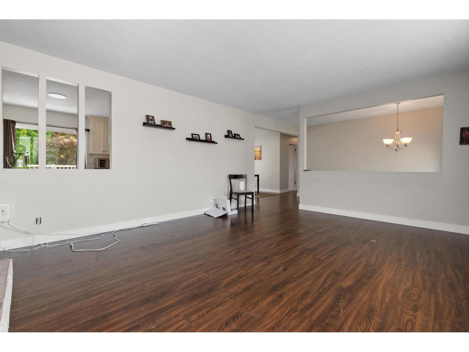 6890 Centennial Drive, Sardis East Vedder, Chilliwack, British Columbia V2R 1J7 - Photo 8 - R3156425