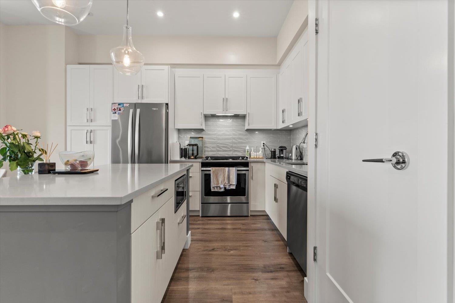 606 32838 Ventura Avenue, Abbotsford, British Columbia  V2S 0M5 - Photo 6 - R3158738