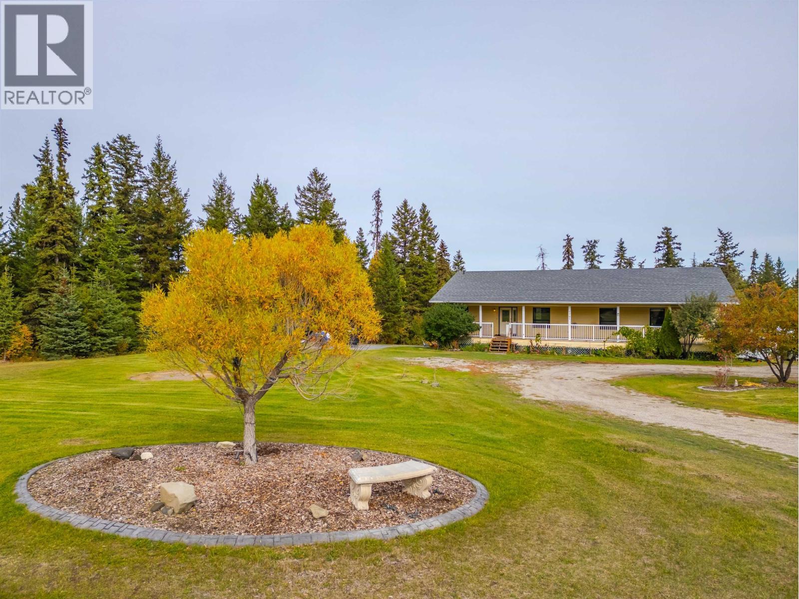 1761 Kopeka Place, Williams Lake, British Columbia  V2G 5B4 - Photo 2 - R3168634